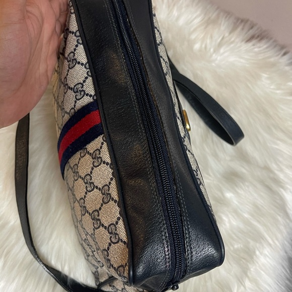 100% Authentic Gucci vintage web sherry line crossbody - Picture 10 of 14